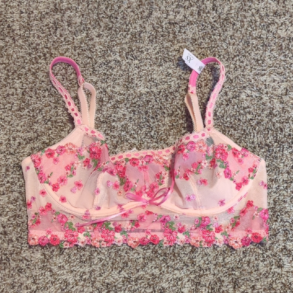 NWT Victoria's Secret Hearts And Roses Embroidery Bra Top - Picture 2 of 7